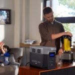 Комплект портативна професионална електроцентрала и соларен панел - EcoFlow DELTA 2 Max Portable Power Station 2048Wh and 400W Solar Panel - Image 3